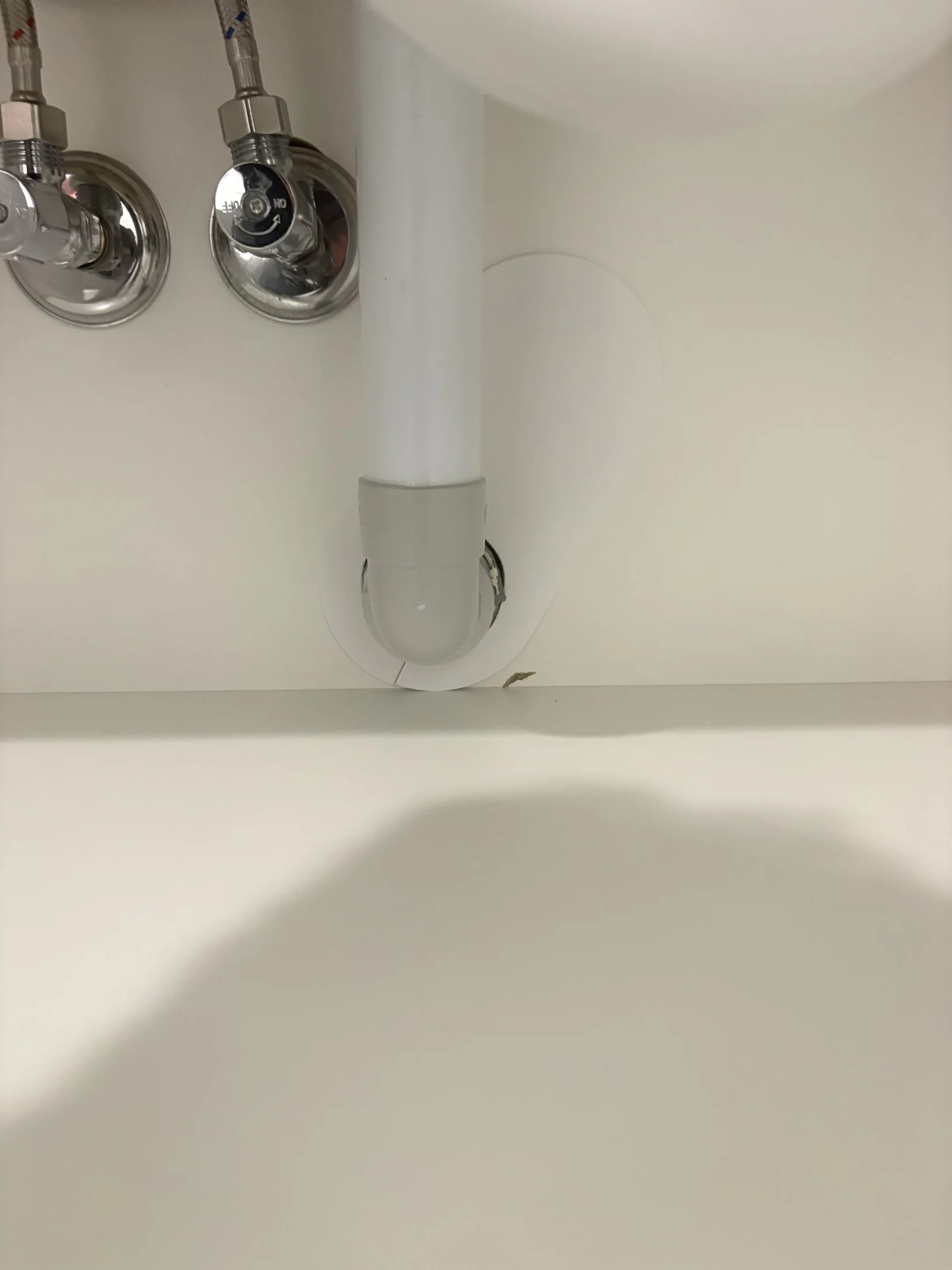 Bathroom Vanity and Cabinet Defects in New Homes: What’s Normal and What’s Not